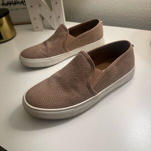 Steve Madden slip on shoes